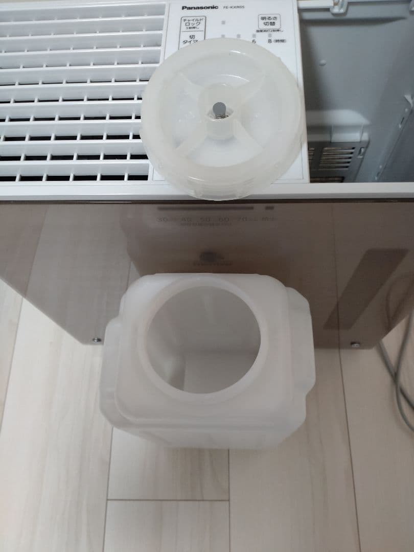 Panasonic ヒーターレス気化式加湿器 FE-KXR05