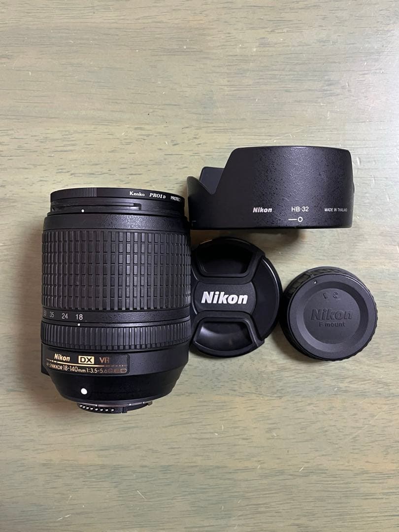 Nikon D5300 + Nikkor 18-140mm VR Wi-Fi対応