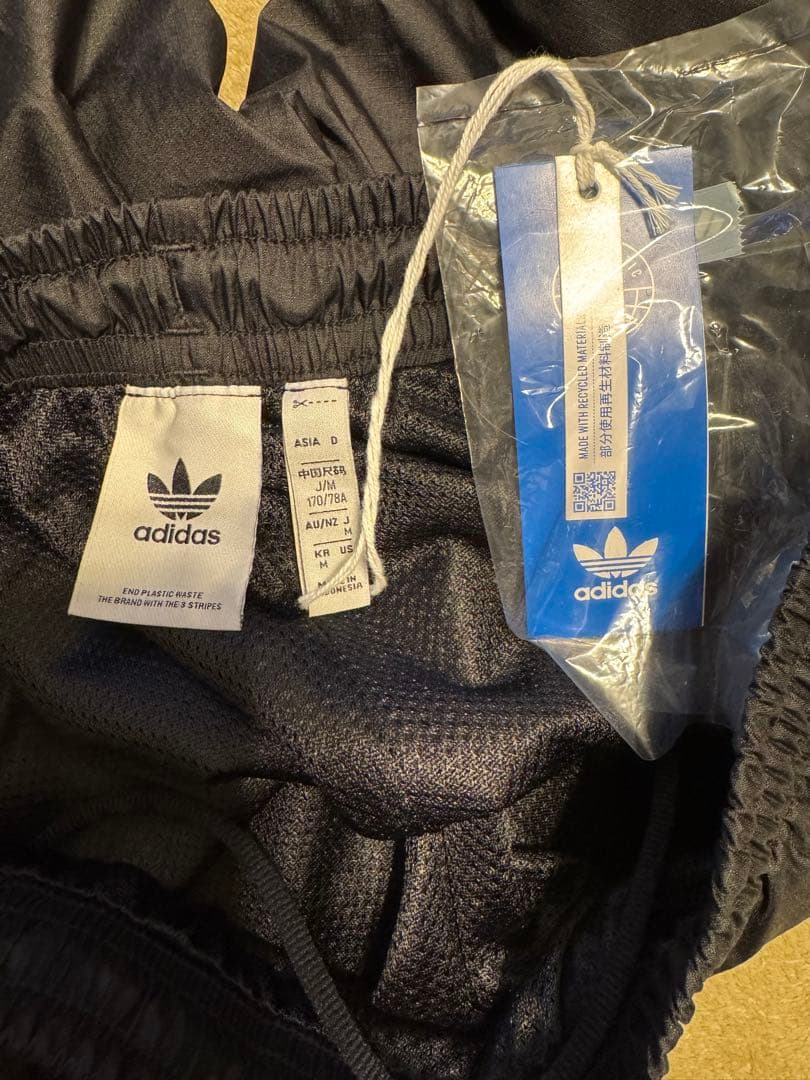 adidas アディダス トラックパンツ ウーブンパンツ 黒 赤 青
