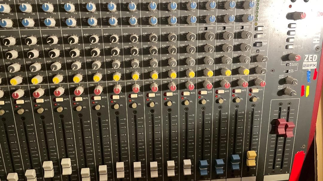 ALLEN HEATH アレン＆ヒース ZED22FX ZED-22FX