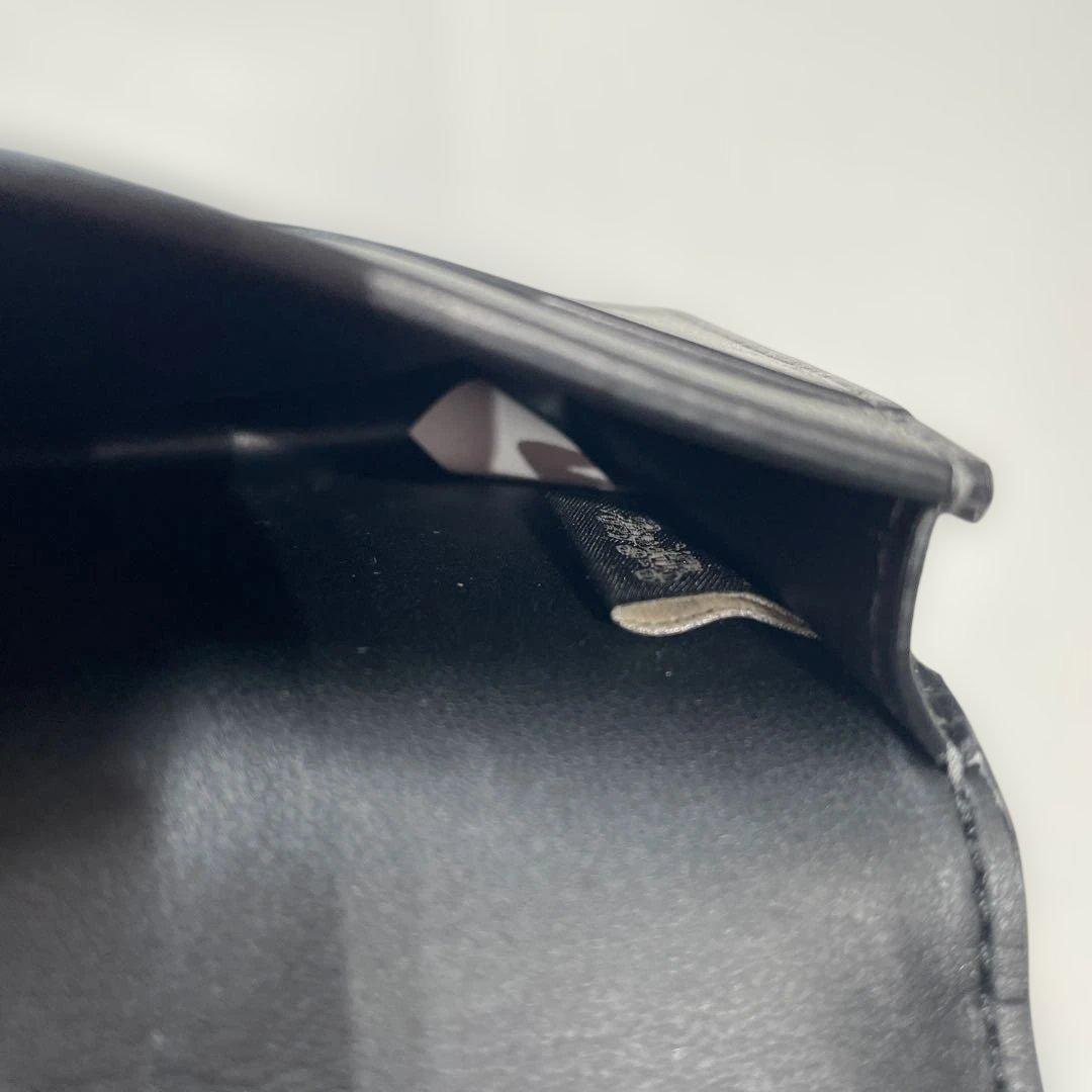 【新品・未使用品】コーチ黒のレザー名刺入れ Cロゴ付き