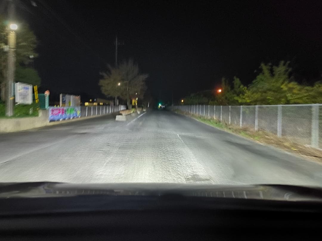 18LED　宇宙一明るいLEDバルブ　他に比べて暗ければ返金 HB3HB4H11