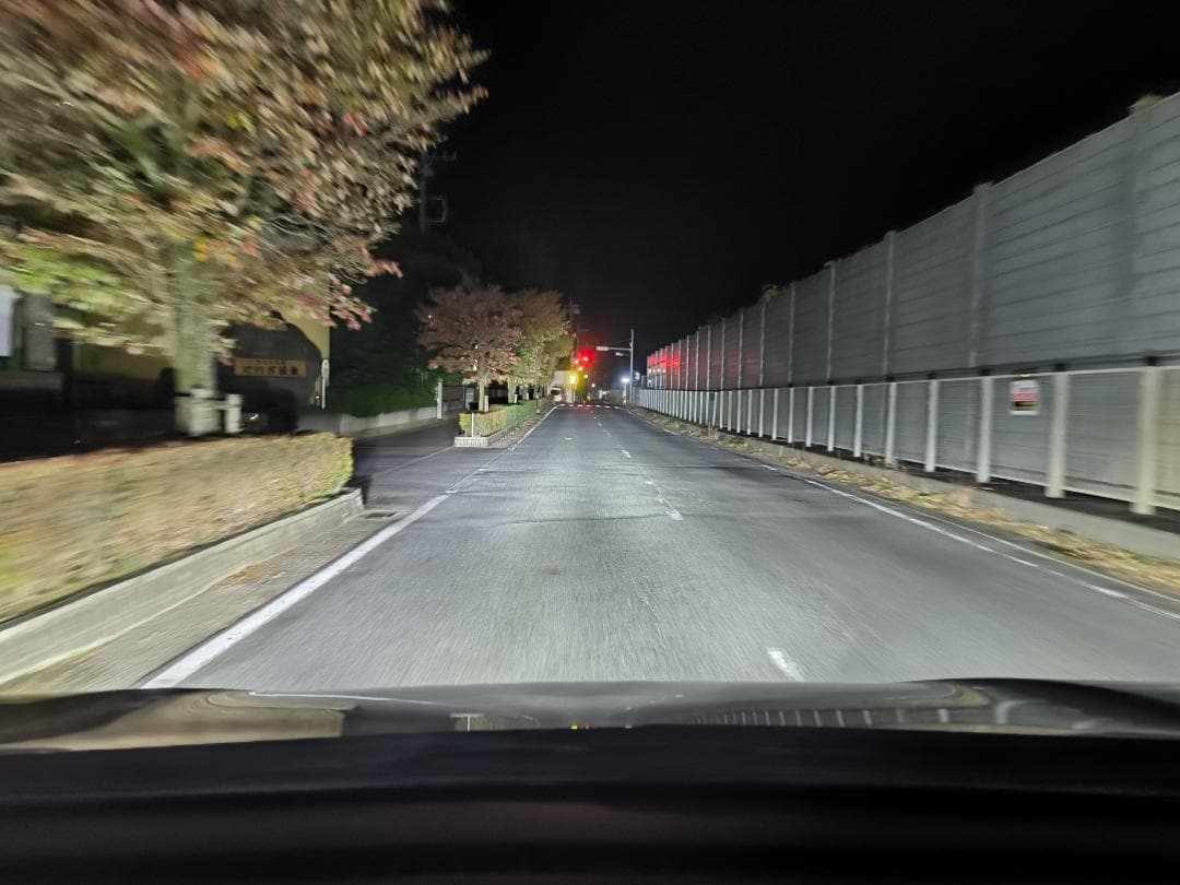 18LED　宇宙一明るいLEDバルブ　他に比べて暗ければ返金 HB3HB4H11