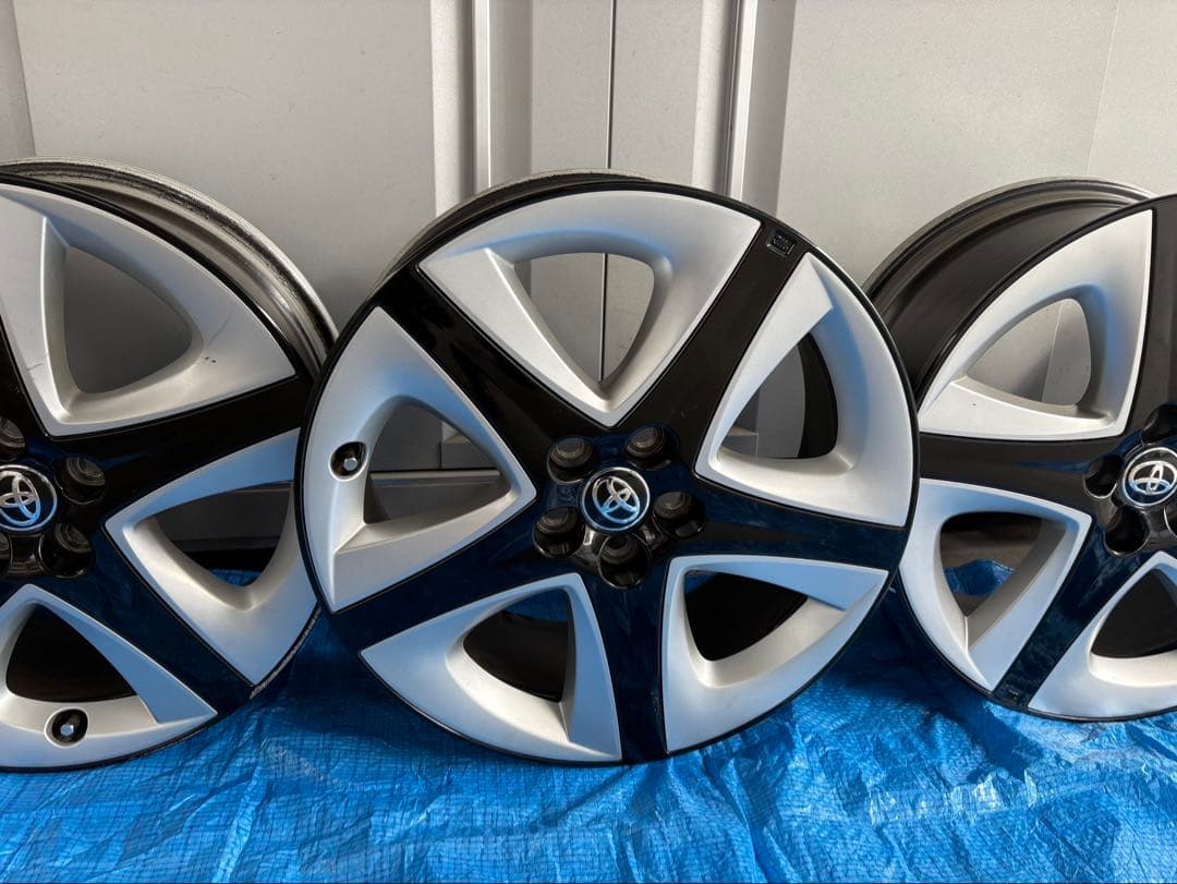 アフロトヨタ 純正 50プリウス 17インチ 7J+50 ホイールのみ