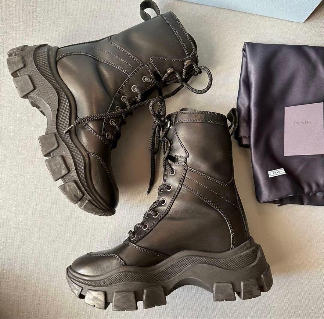 PRADA モノリスレザーコンバットブーツ