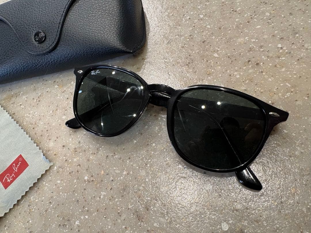 ※即日配送※Ray-Ban RB 4259F ブラックサングラス