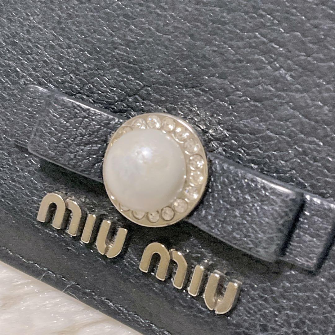 ♡希少♡miumiu 二つ折り財布 マドラス パール リボン ブラック ロゴ