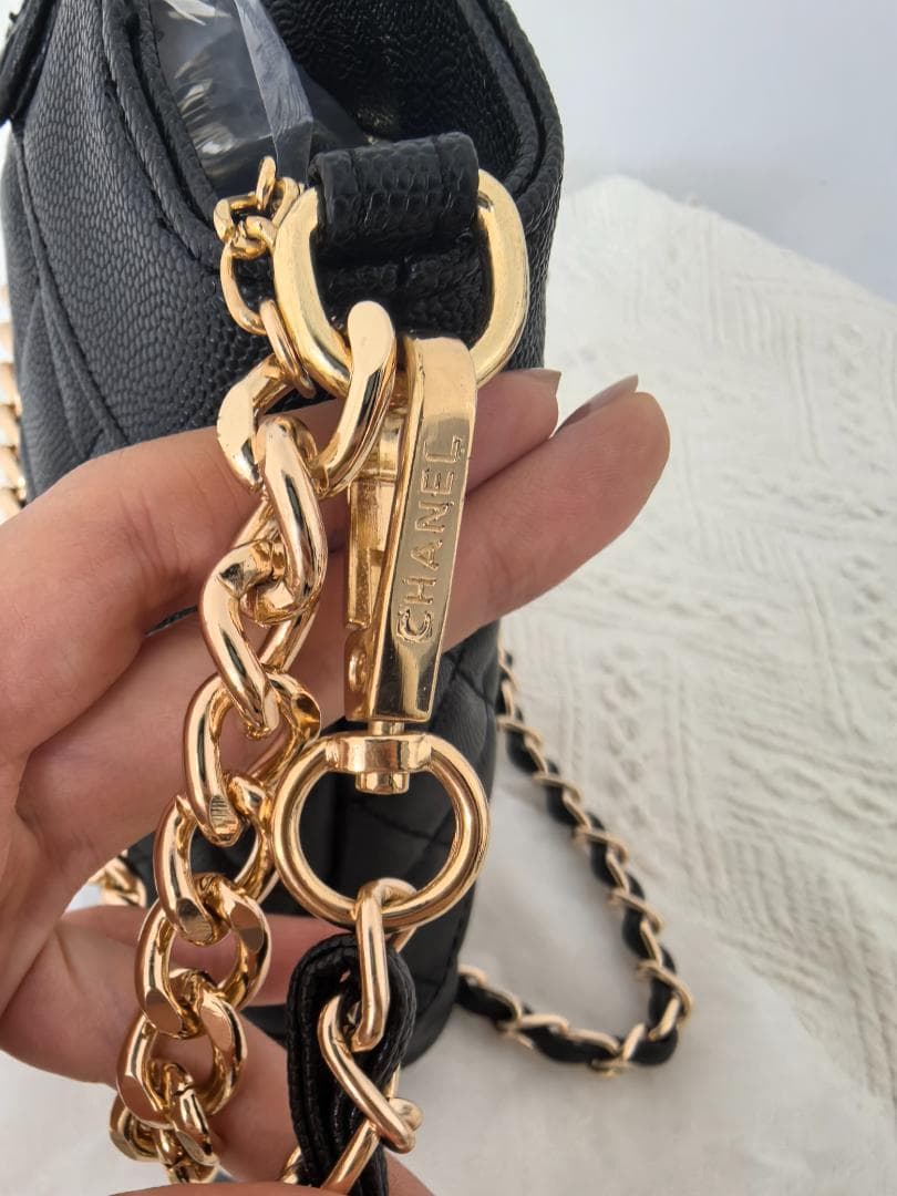 【美品】限定ブラックバッグ ゴールド金具 おしゃれ必須