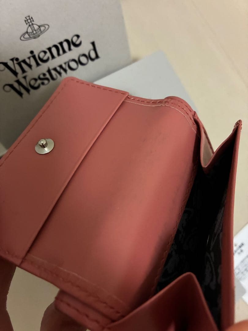 【日本限定】Vivienne Westwood ヴィヴィアン 財布　三つ折り