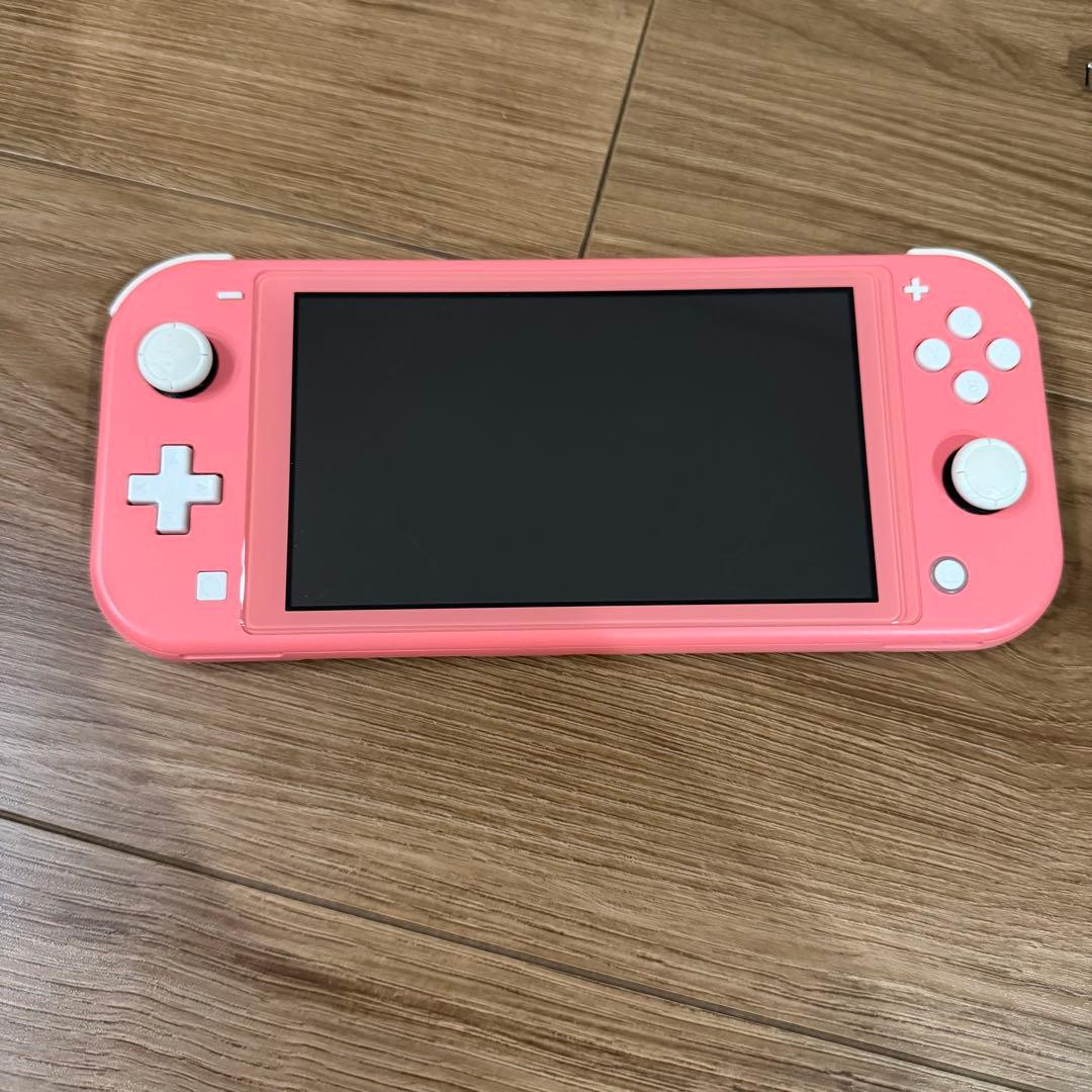⭐️Nintendo Switch Lite ⭐️コーラルピンク　充電器、箱付き