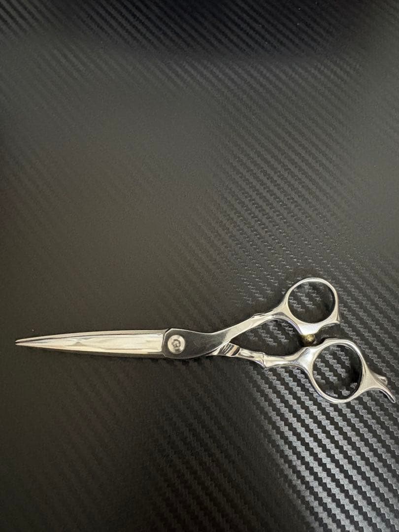 トギノンネオシザー
