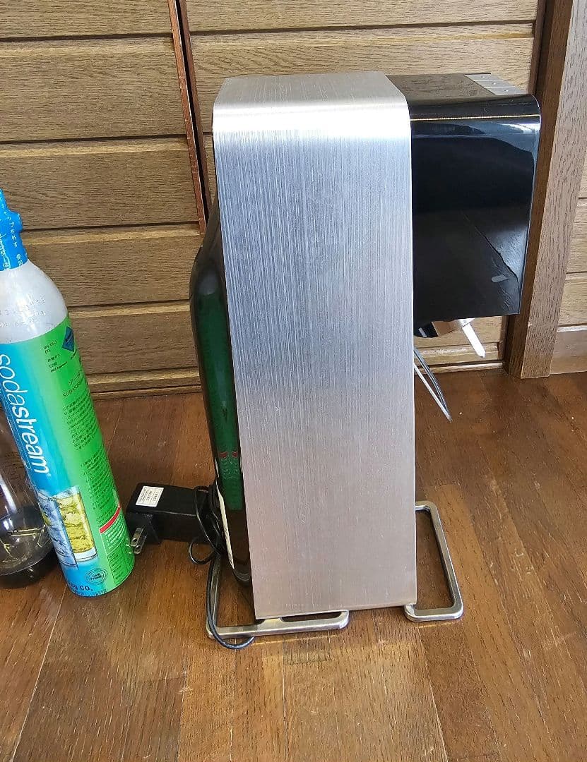 T*S様 SodaStream / ソースパワー ブラック 新品ガスシリンダー付