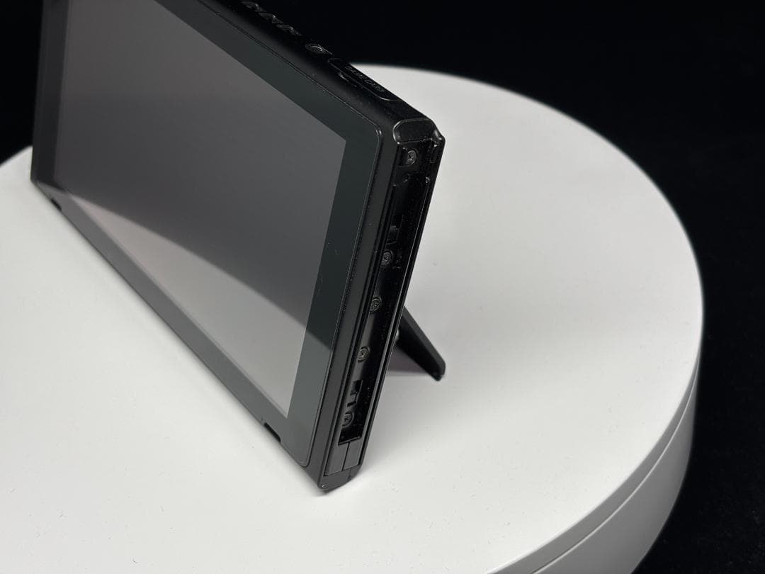 ニンテンドースイッチ (switch) [バッテリー膨張あり]