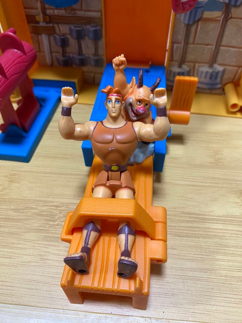 ヘラクレス Hercules トレーニングジム フィギュア ディズニー