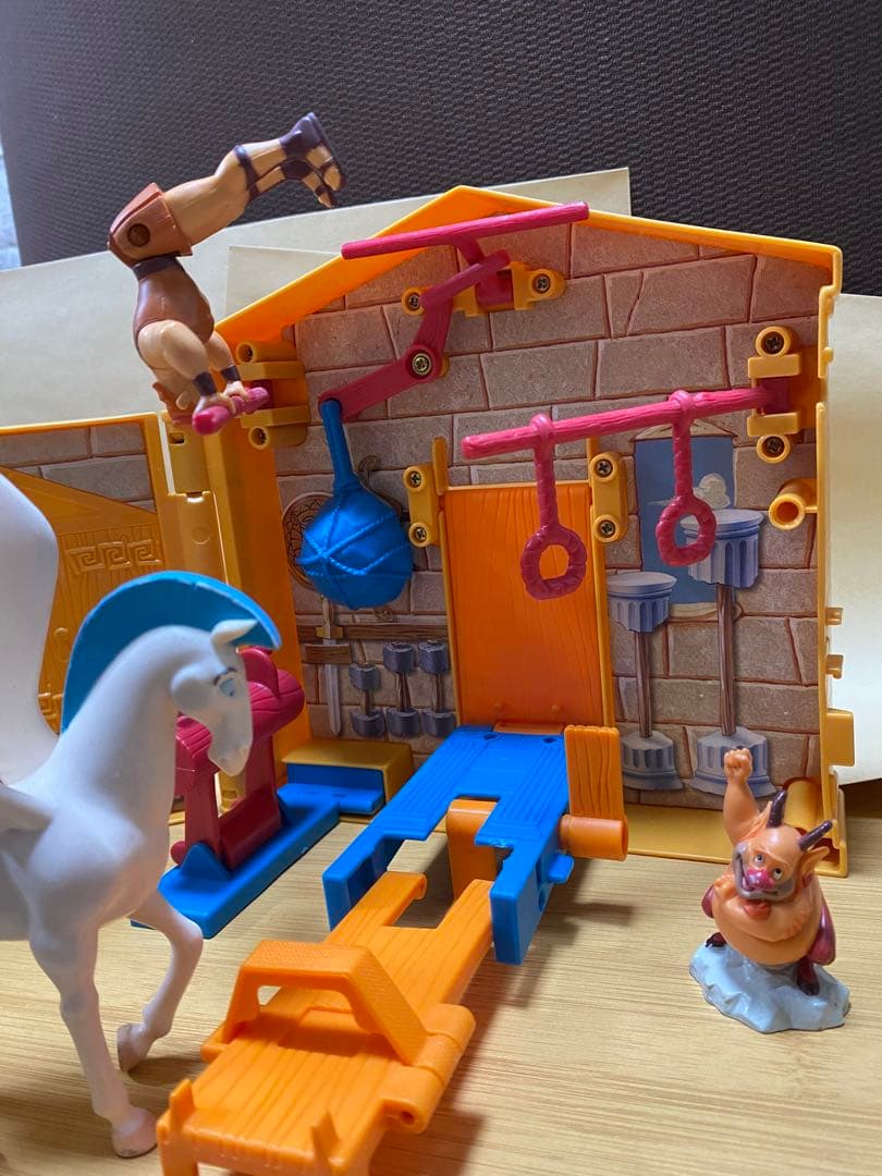 ヘラクレス Hercules トレーニングジム フィギュア ディズニー