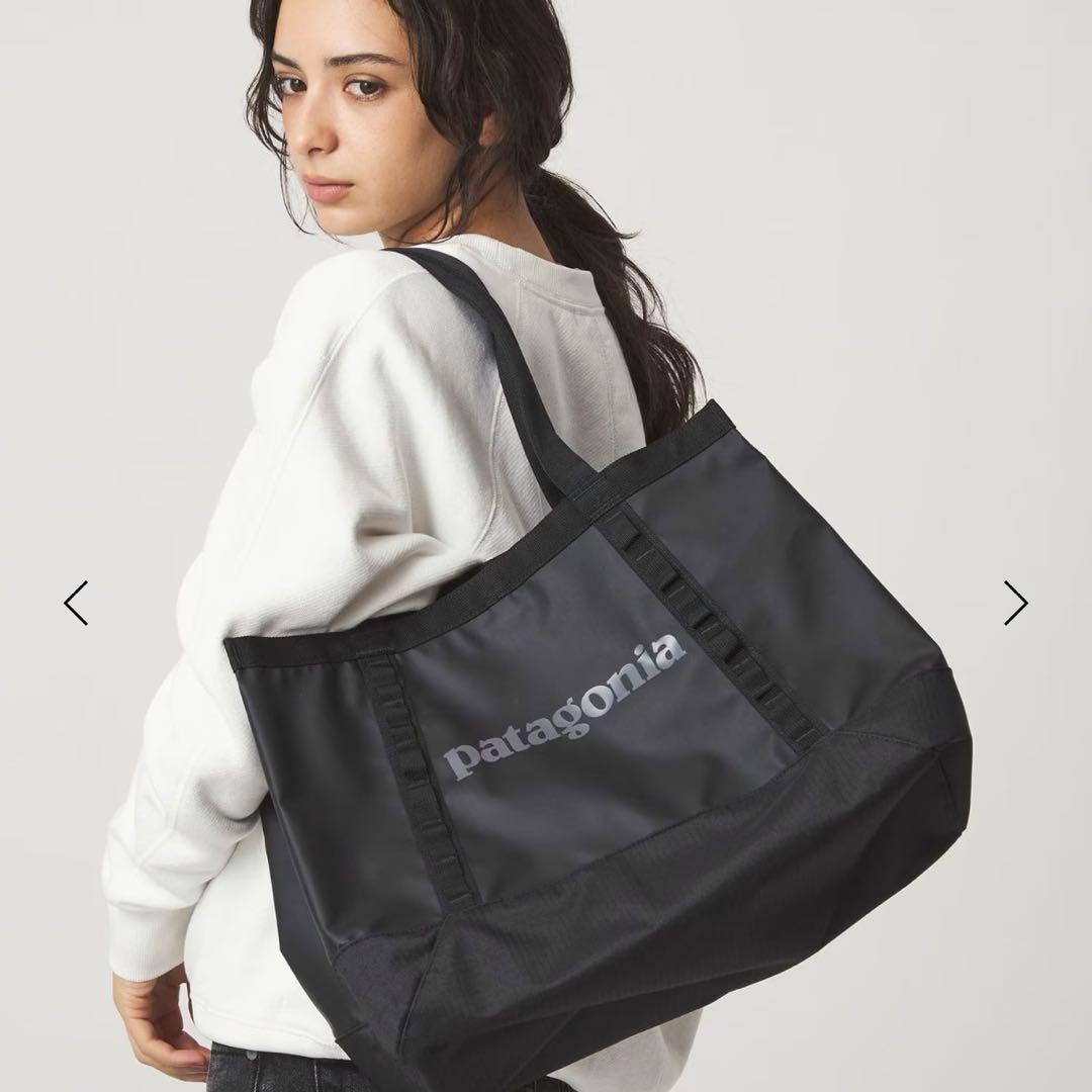 ＜patagonia＞ブラック ホールトートバッグ（25L）