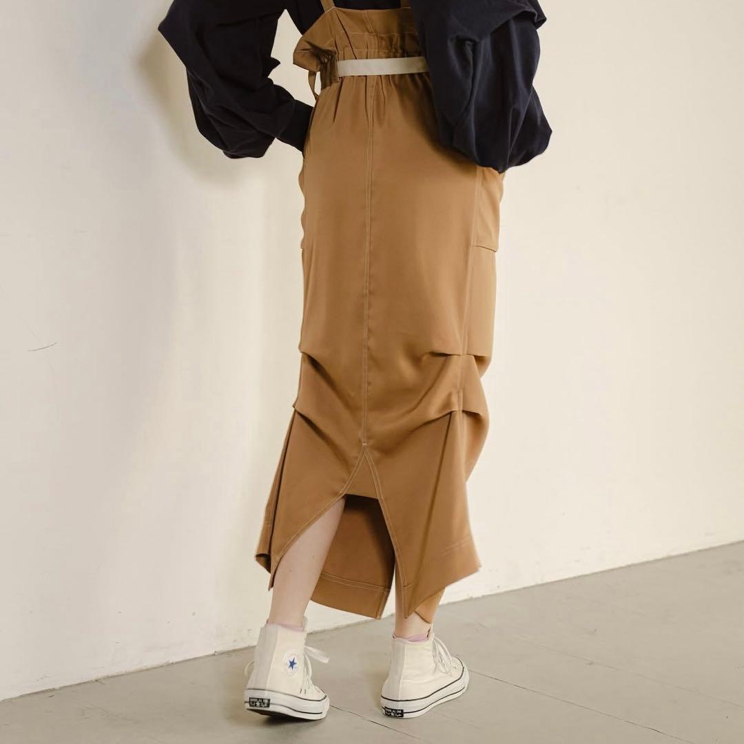 【PINUE新品】サスペンダーサイドタックスカート