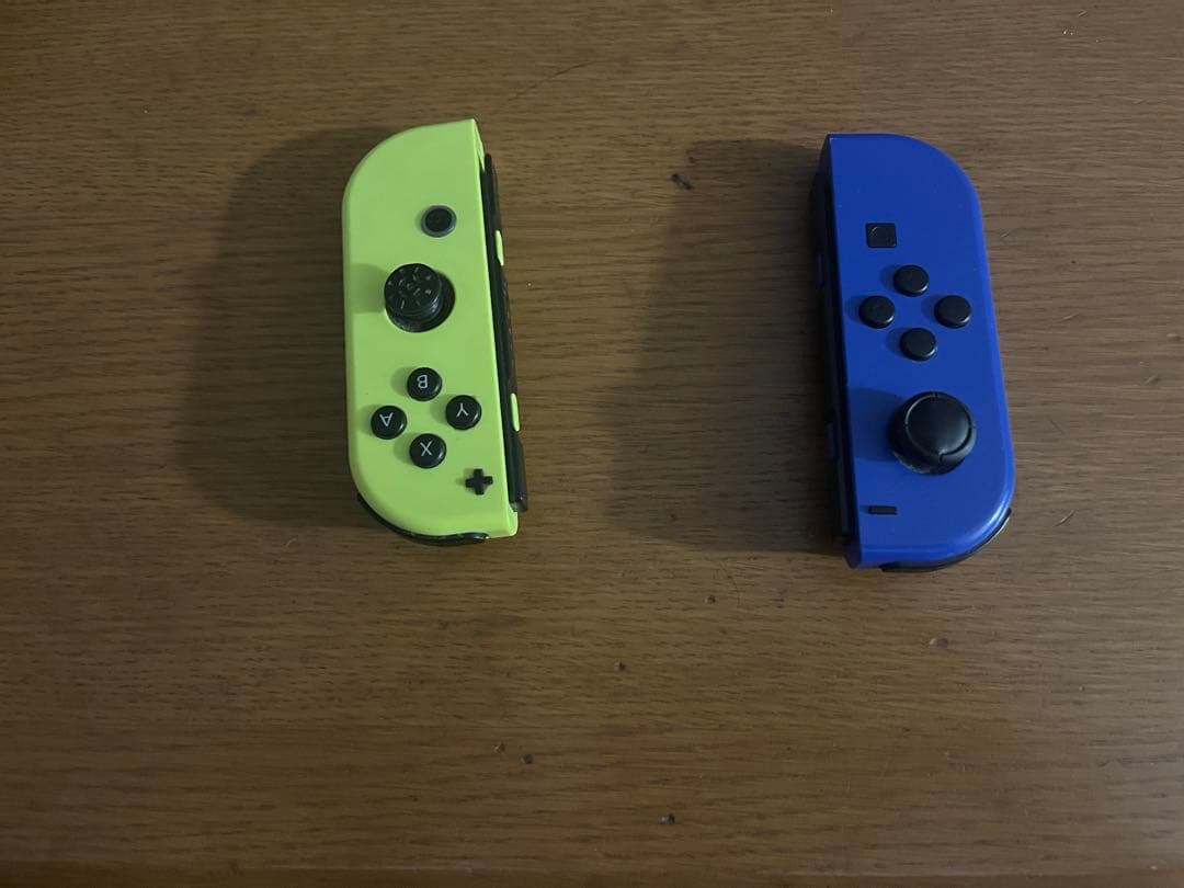 Nintendo Switch 赤 本体 + Joy-Con 2個　ジャンク品