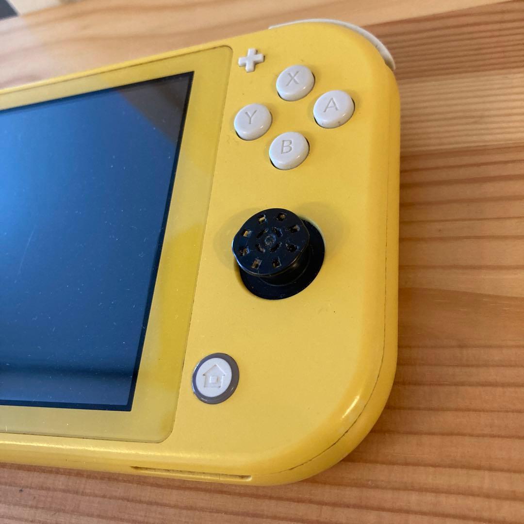 任天堂 スイッチライト　難あり　イエロー