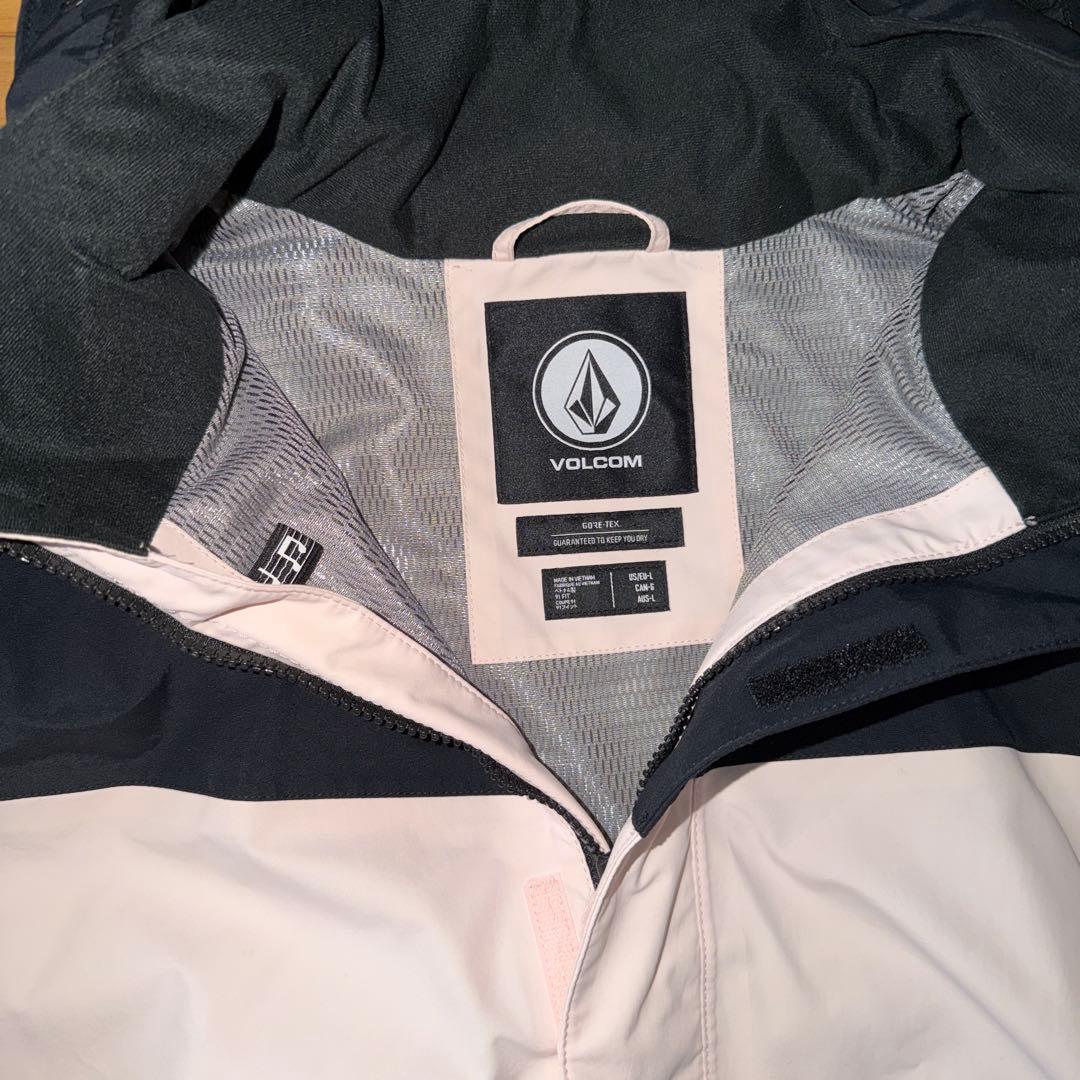y*k様 VOLCOM ゴアテックススノボーウェア