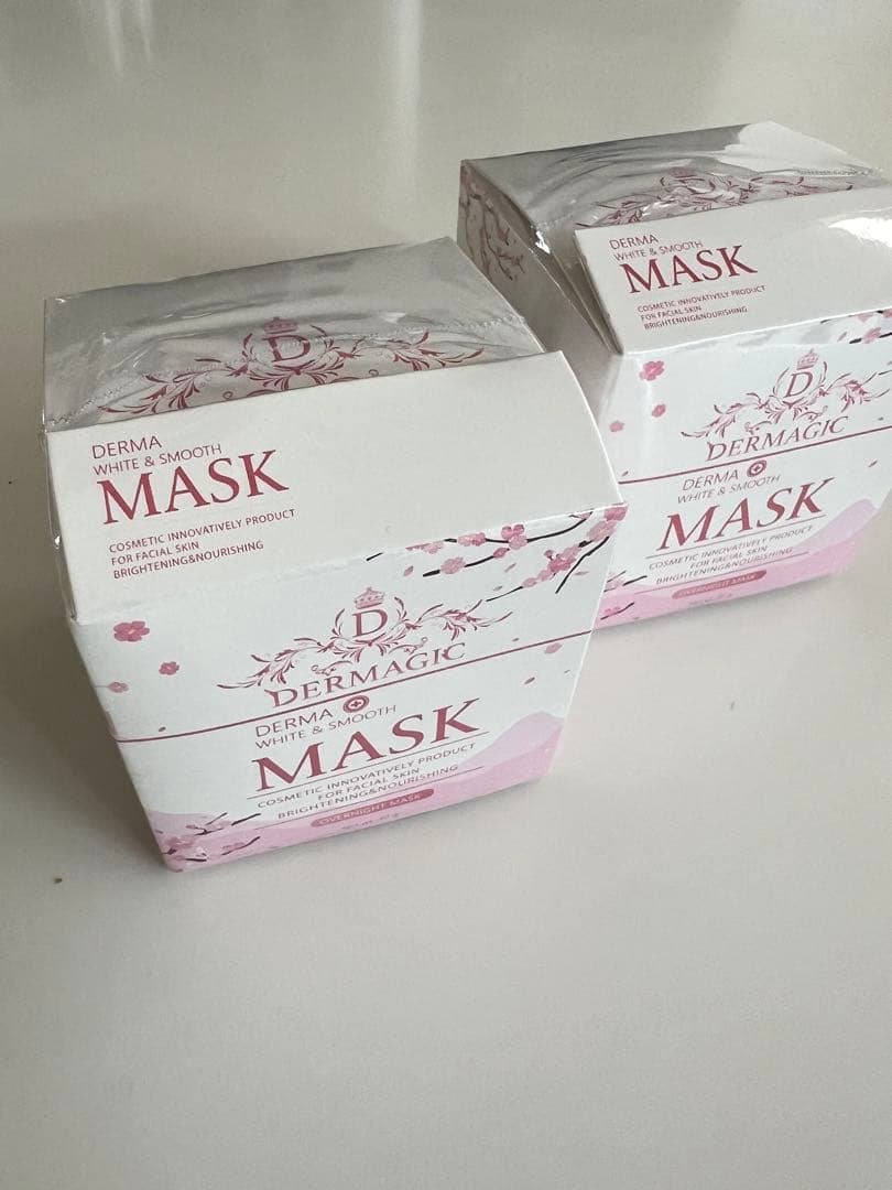 ★新品未使用★DERMAGIC DERMA WHITE&SMOOTH 2個
