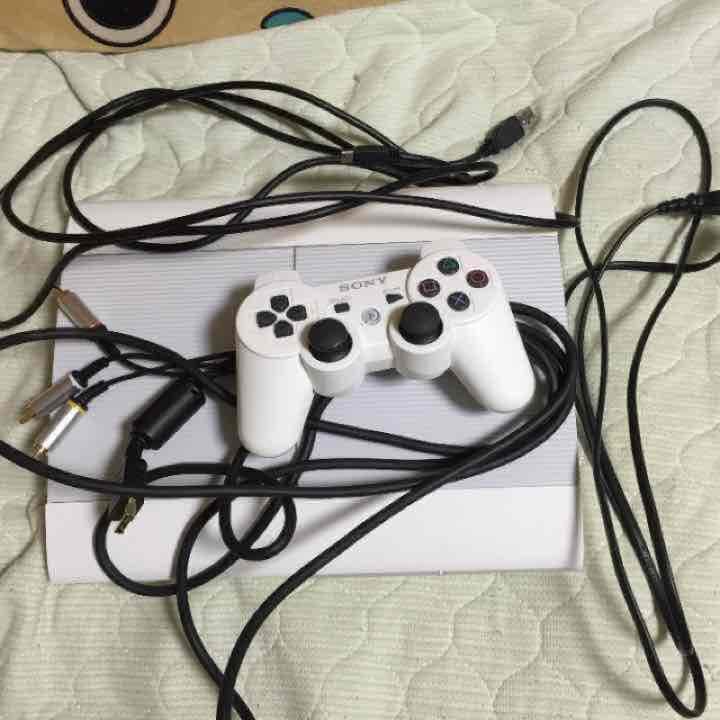 PS3、コントローラー２つ