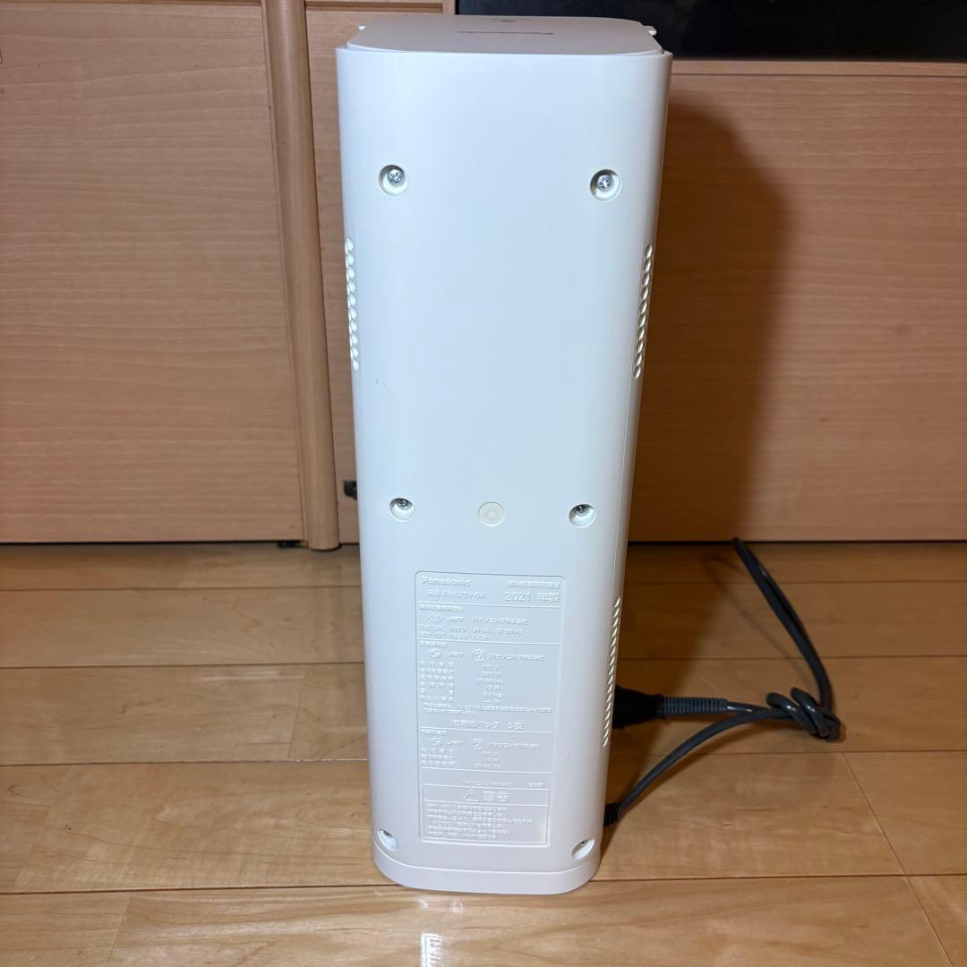 美品 Panasonic充電式 スティッククリーナー MC-NS10k