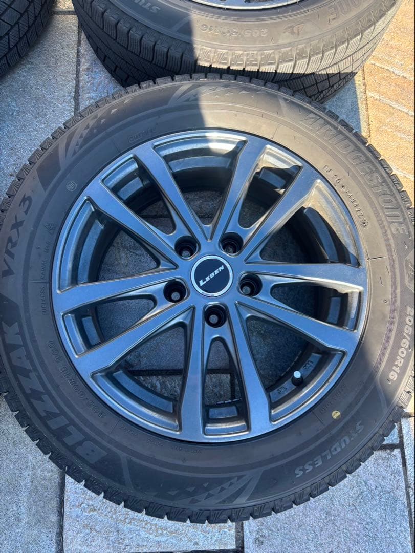 ブリヂストン BLIZZAK VRX3 205/60R16 ホイールセット