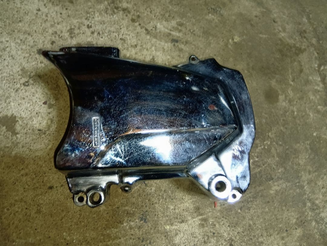 GPZ400F メッキスプロケットカバー　中古品