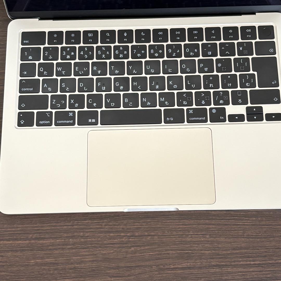 【画面に線多数】　MacBook Air 2022年 M2 13インチ