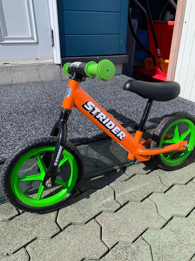 STRIDER バランスバイク ピンクとオレンジ2台セット