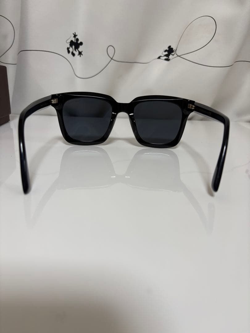 め*る様 TOM FORD ブラック サングラス TF-803K