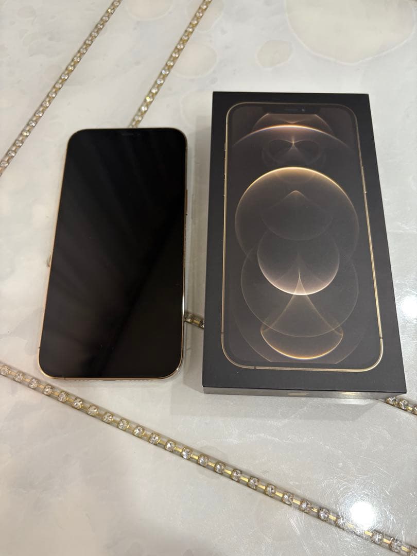 【美品】Apple iPhone 12ProMAX 256GB ゴールド