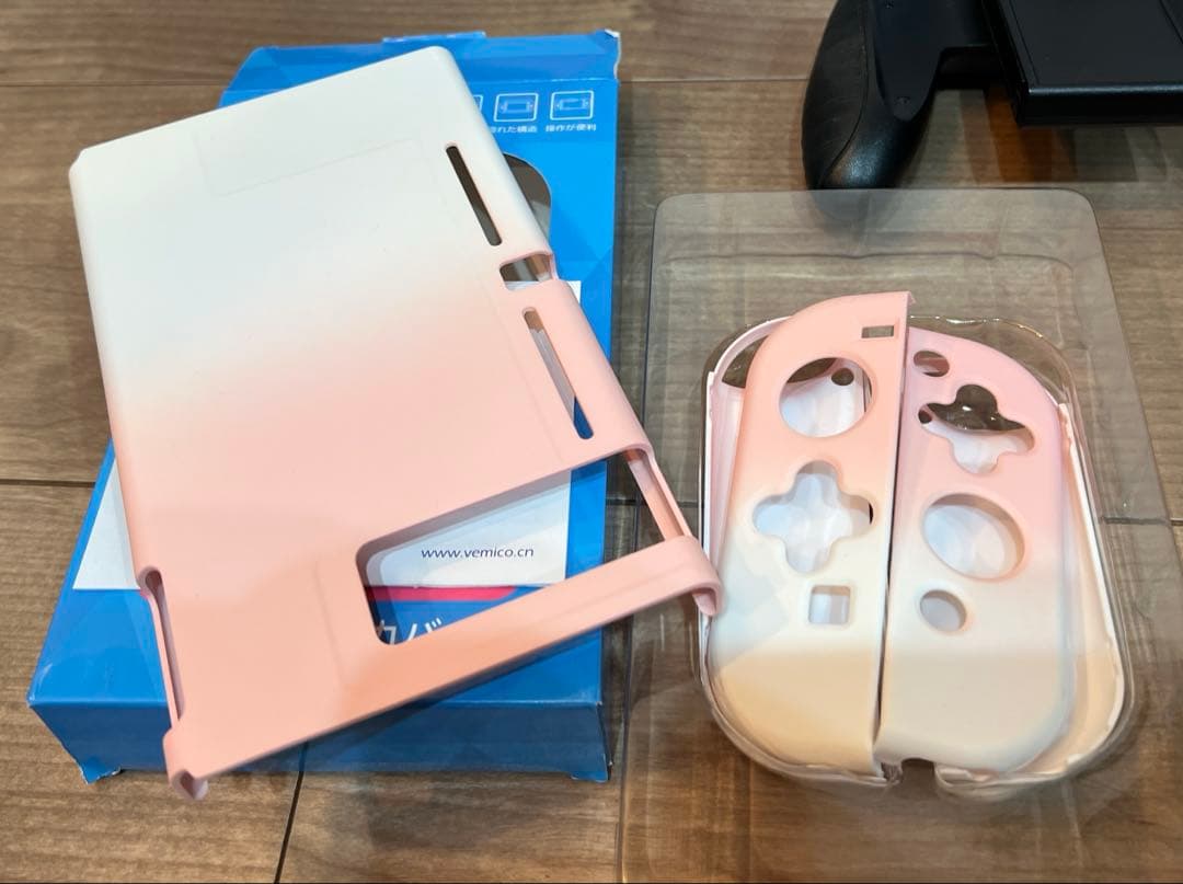 Nintendo Switch Joy-Con ネオンブルー/ ネオンレッド