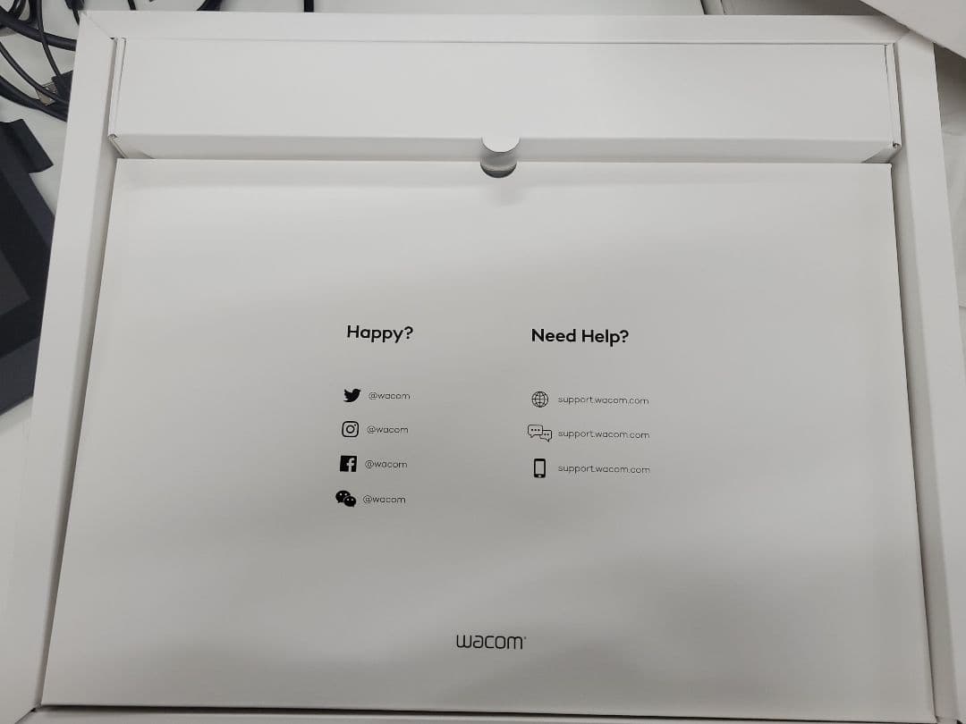 美品 Wacom Cintiq 16 DTK-1660 液晶ペンタブレット