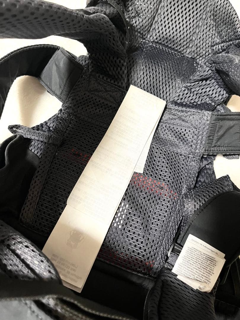 綺麗　ベビービョルン　BABY CARRIER ONE KAI AIR 抱っこ紐