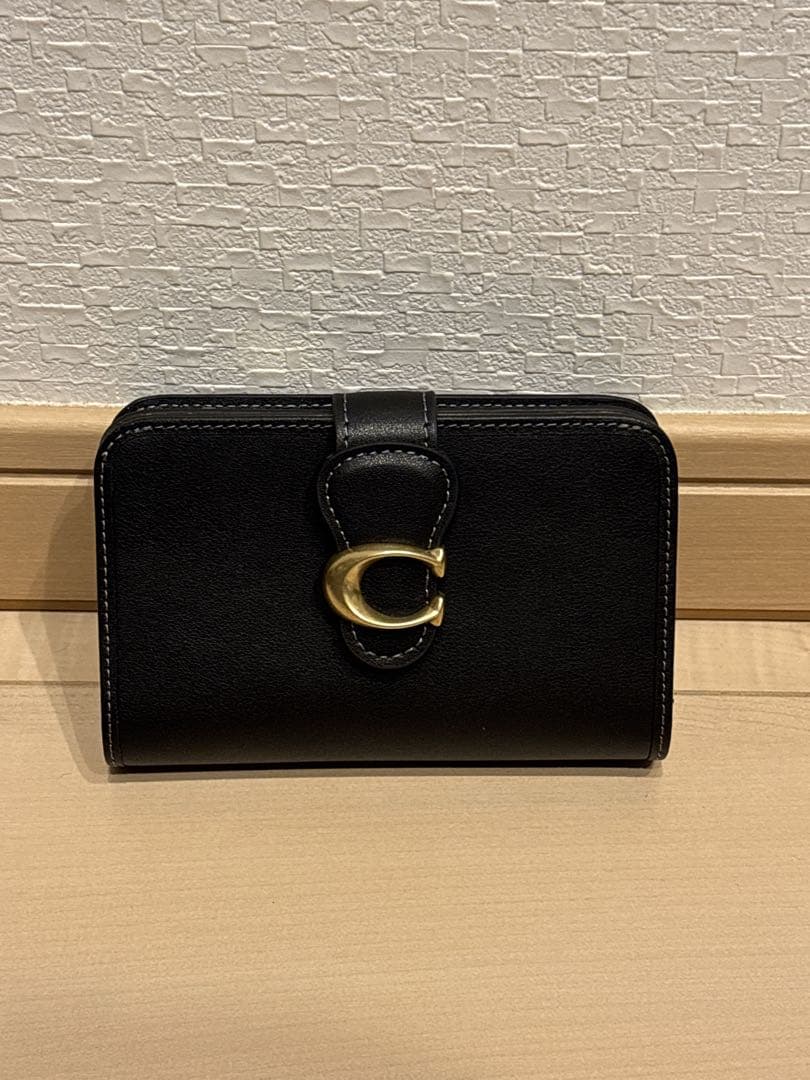 【大人気商品】COACH コーチ タビーミディアムウォレット　黒色