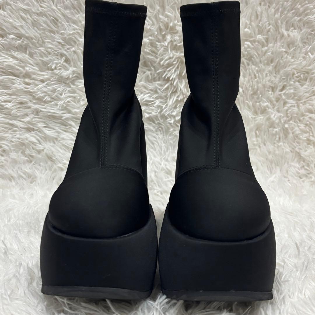 靴 YELLO TOKYO BLACK PLATFORM SHORT BOOTS