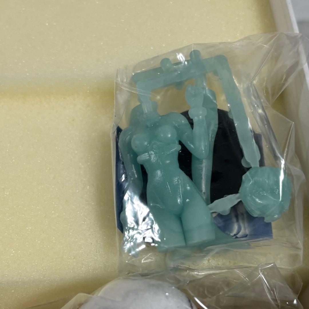 【美品】新世紀エヴァンゲリオン LD 劇場版BOX (完全初回限定版)