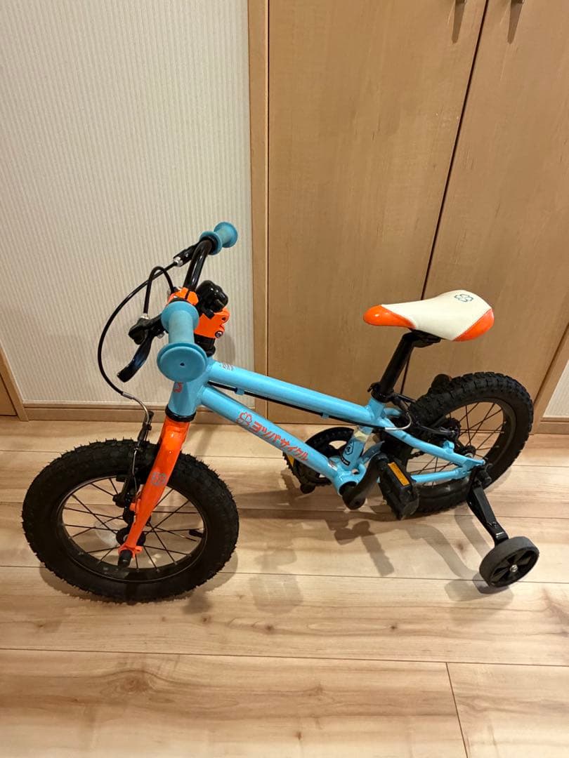 ヨツバサイクル 14インチ 美品　補助輪付　ラムネブルー　送料込み