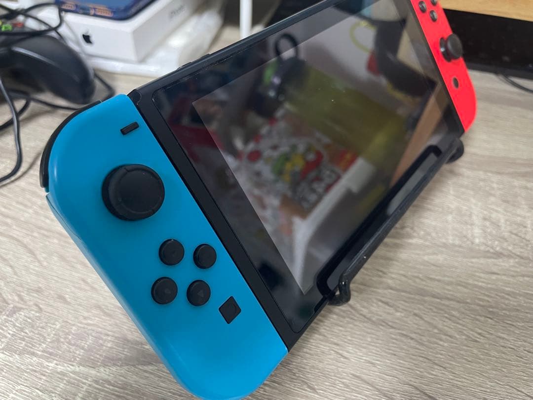 最終値下げ Nintendo Switch 青/赤 本体