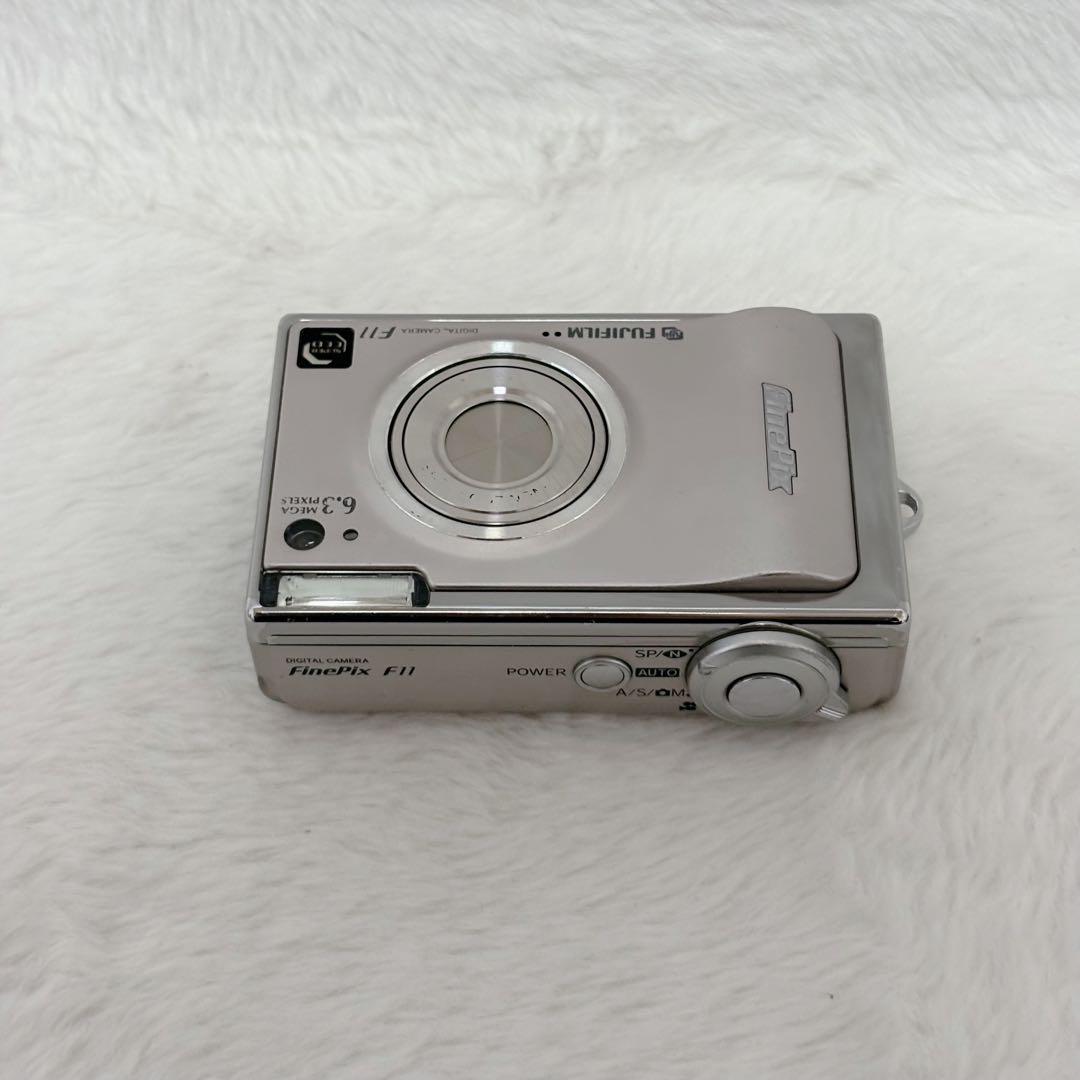 【美品】Fujifilm FinePix F11 6.3メガピクセル