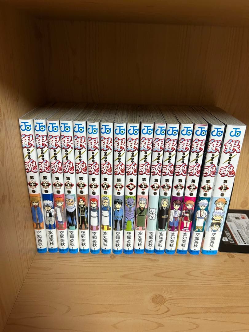 大人気銀魂1巻から77巻全巻完結まとめ売り良品セット劇場版銀魂紅桜編他82冊