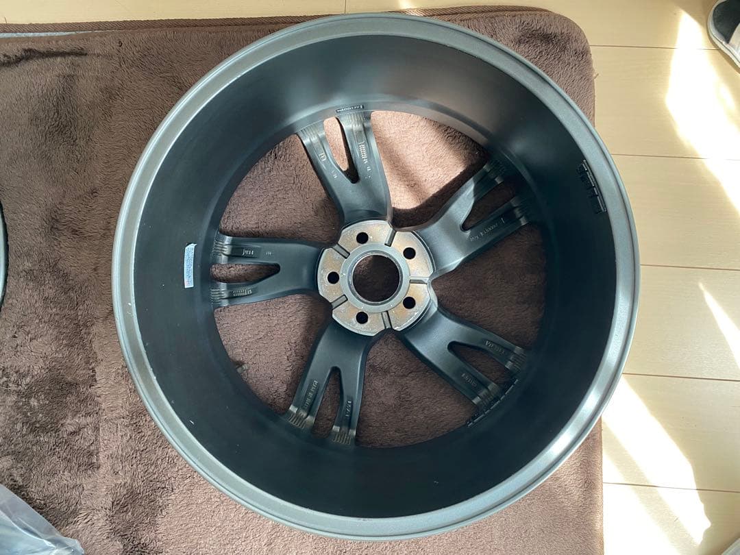 MAK ストックホルム19インチ アルミホイール マットチタン 4本セット