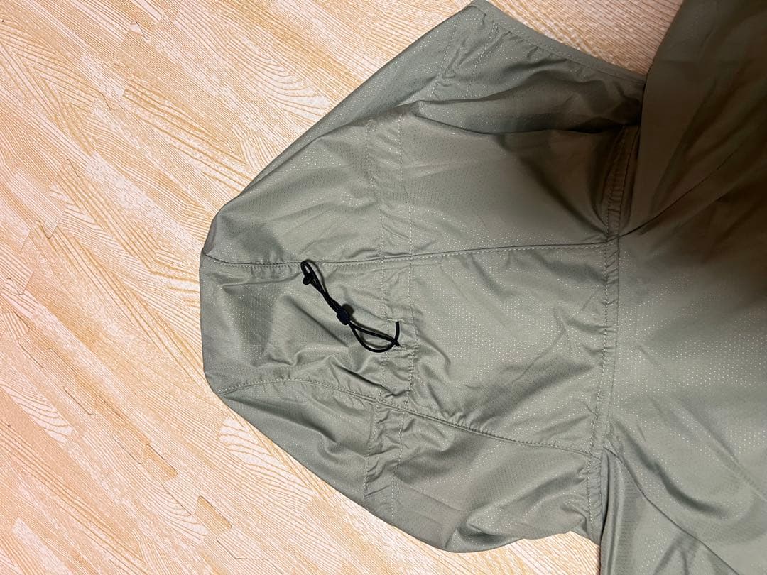 NIKE ナイキ エッセンシャル ジャケット ナイロンパーカー　グリーン 新品