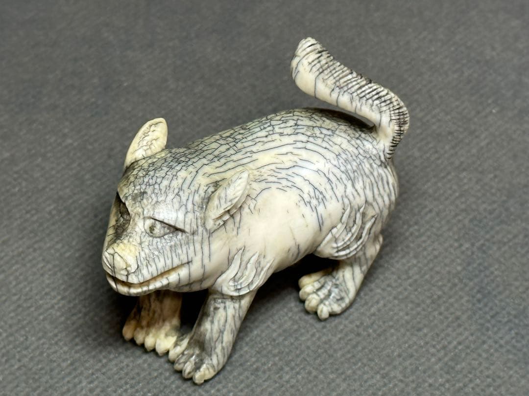 根付　狛犬　古美術品　 置物　細密細工　骨董　アンティーク　彫刻 工芸品