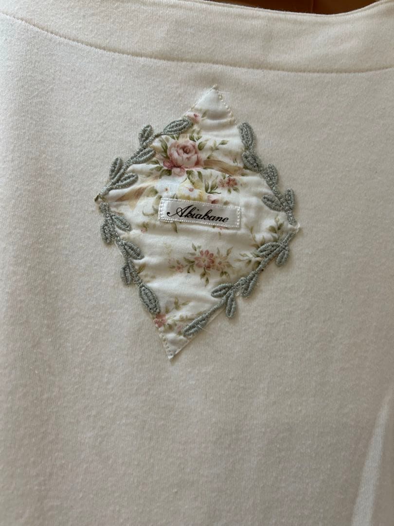 希少さえらアキアカネホワイト花柄刺繍パジャマ＆ルームウェアセット【大きめ】