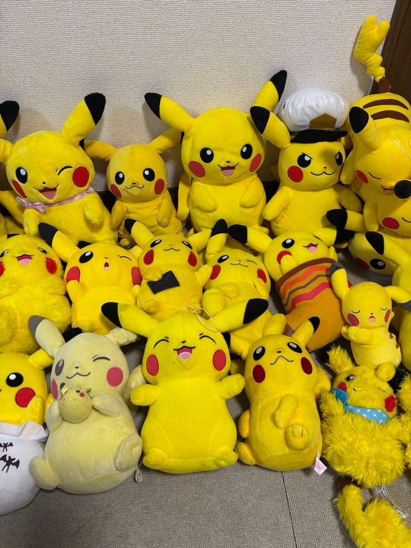 ポケモン　ピカチュウ　ぬいぐるみ　まとめ売り