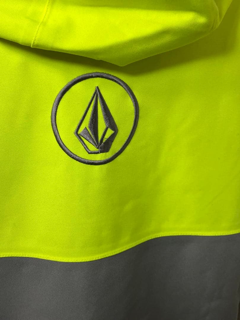 美品　volcom ボルコム　スノーボード　スキー　ウェア