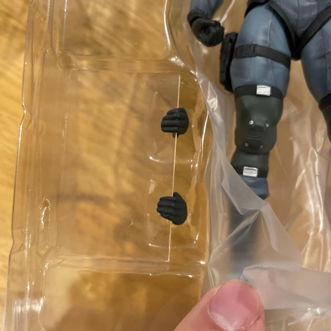 figma 645 SOLID SNAKE MGS2 　スネーク　メタルギア